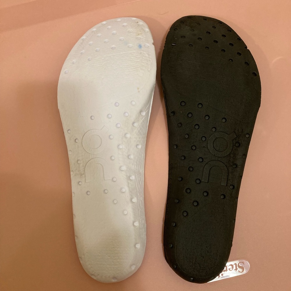 Women’s On clouds running shoes - Picture 10 of 11